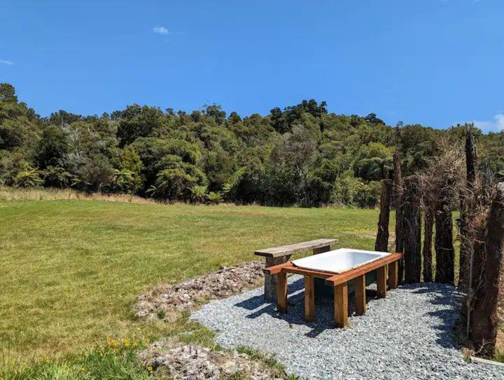 Enchanted Retreat In Greymouth Shared With Host エクステリア 写真